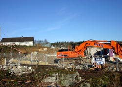 Looe Mills cafe - demolition starts