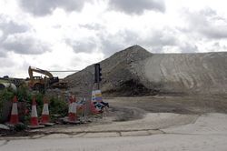 A390- railway bridge - Treburgie embankment