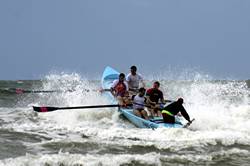 Surf rowing - Saunton Sands