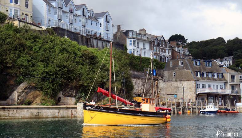 15 August 2017 - Glass bottom boat trip © Ian Foster / fozimage