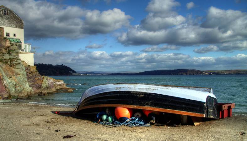Western Morning View - Protecting the fishing gear on Cawsand Beach - © Ian Foster / fozimage