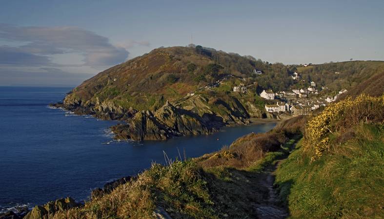 Western Morning View - Reuben's walk on the South West Coast path leading into Polperro - © Ian Foster / fozimage