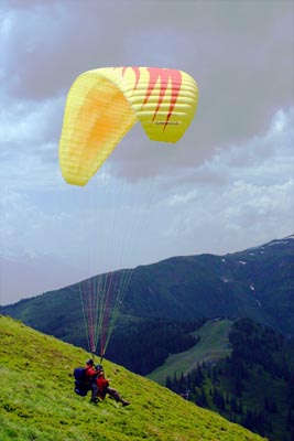 Tandem paraglider