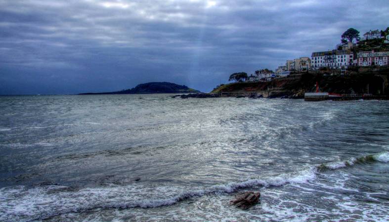 Western Morning View - A winter's day over Looe island and Hannafore - © Ian Foster / fozimage