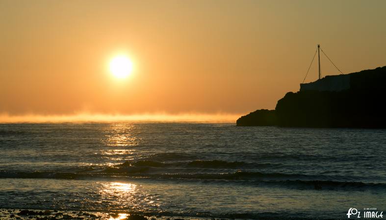 23 January 2017 - Sunrise over the Banjo Pier, East Looe beach © Ian Foster / fozimage