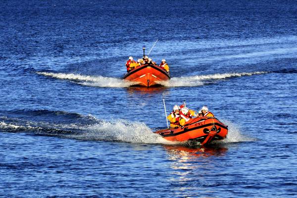 29th June 2011 - Looe RNLI training exercise in looe bay - &copy; Ian Foster / fozimage