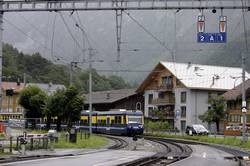 Interlaken train arrives