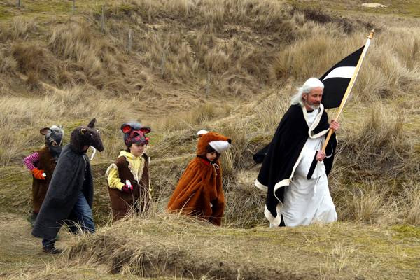 St Piran's pilgrimage - Gear Sands - Perranporth - © Ian Foster / fozimage