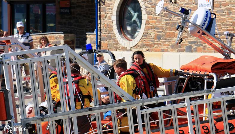 26 May 2017 - Looe RNLI inshore lifeboat recovery © Ian Foster / fozimage