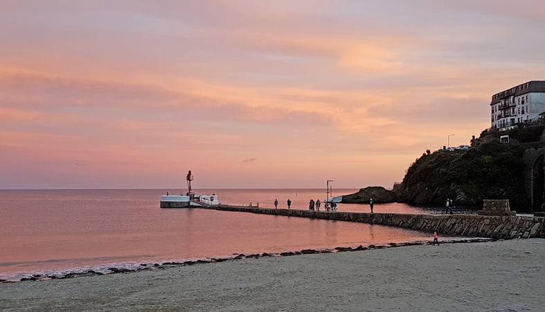 6 October 2017 - Sunrise over East Looe beach © Ian Foster / fozimage