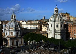 The buildings on Piazza Venezia