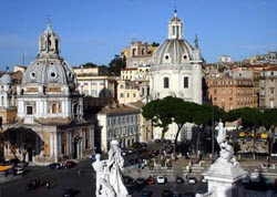 The buildings on Piazza Venezia